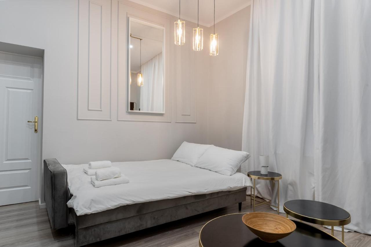 Wrzesinska Luxury Apartment
