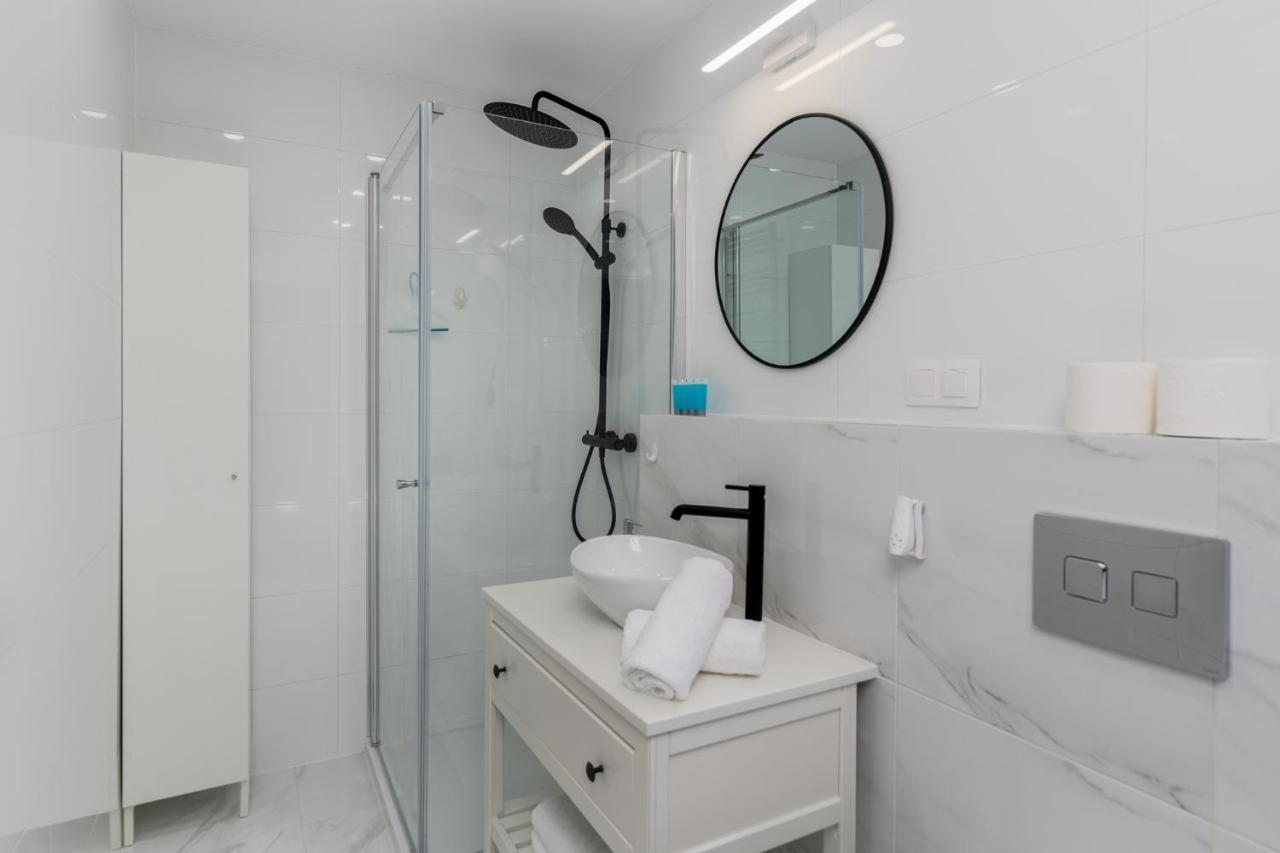 Wrzesinska Luxury Apartment *